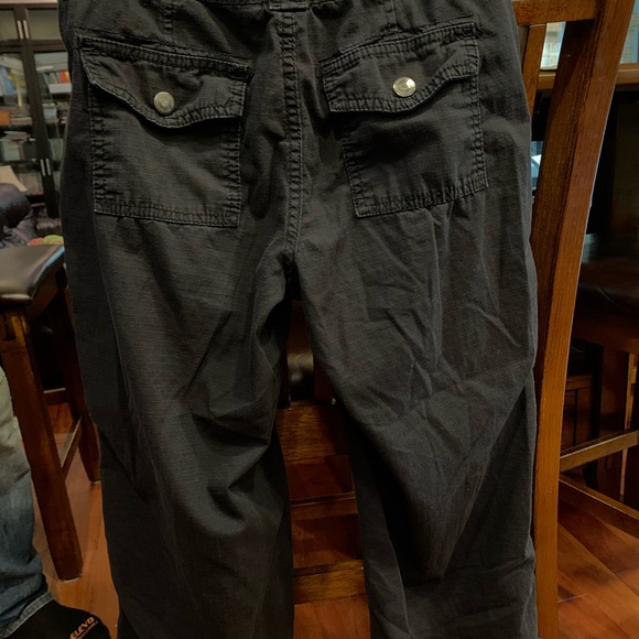 Calvin Klein Capri Pants - size: 6 - Picture 3 of 9